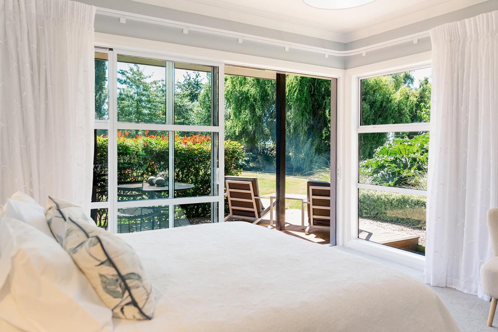 Revive On Oakview Boutique Beauty And Accommodation Ashburton Exteriör bild